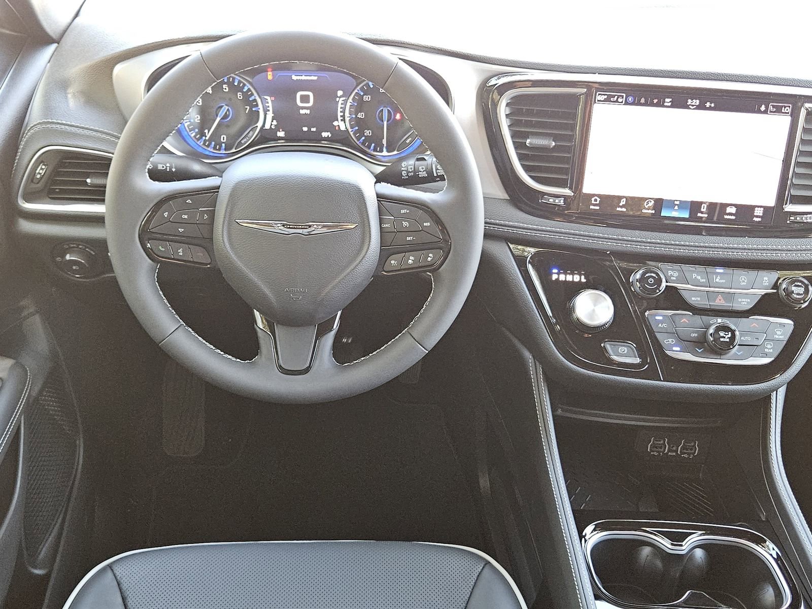 New 2025 Chrysler Pacifica Limited FWD image 28