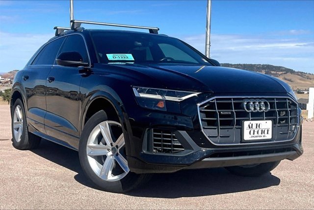 Used 2019 Audi Q8 Premium image 3
