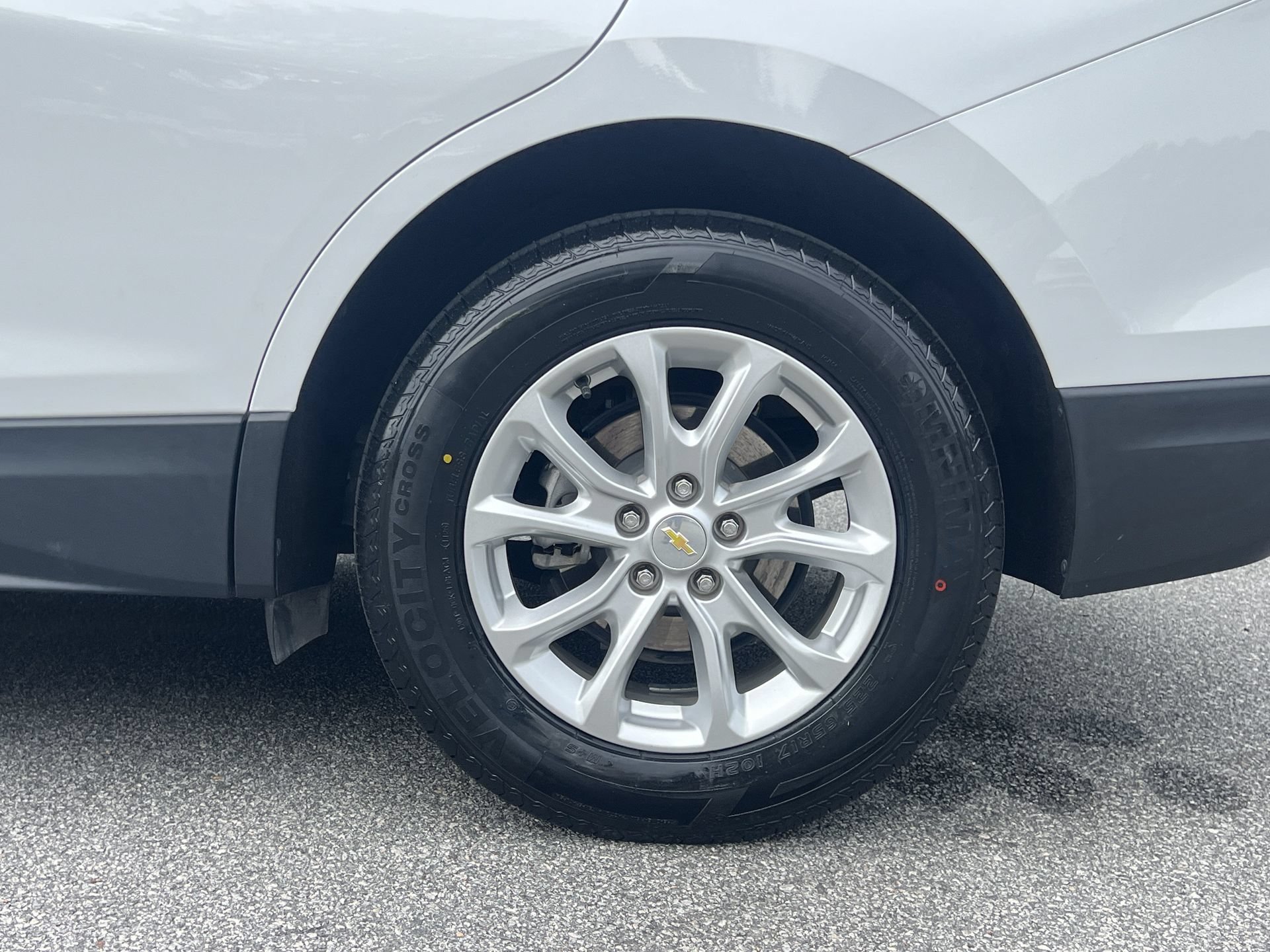 Used 2020 Chevrolet Equinox LS FWD image 30