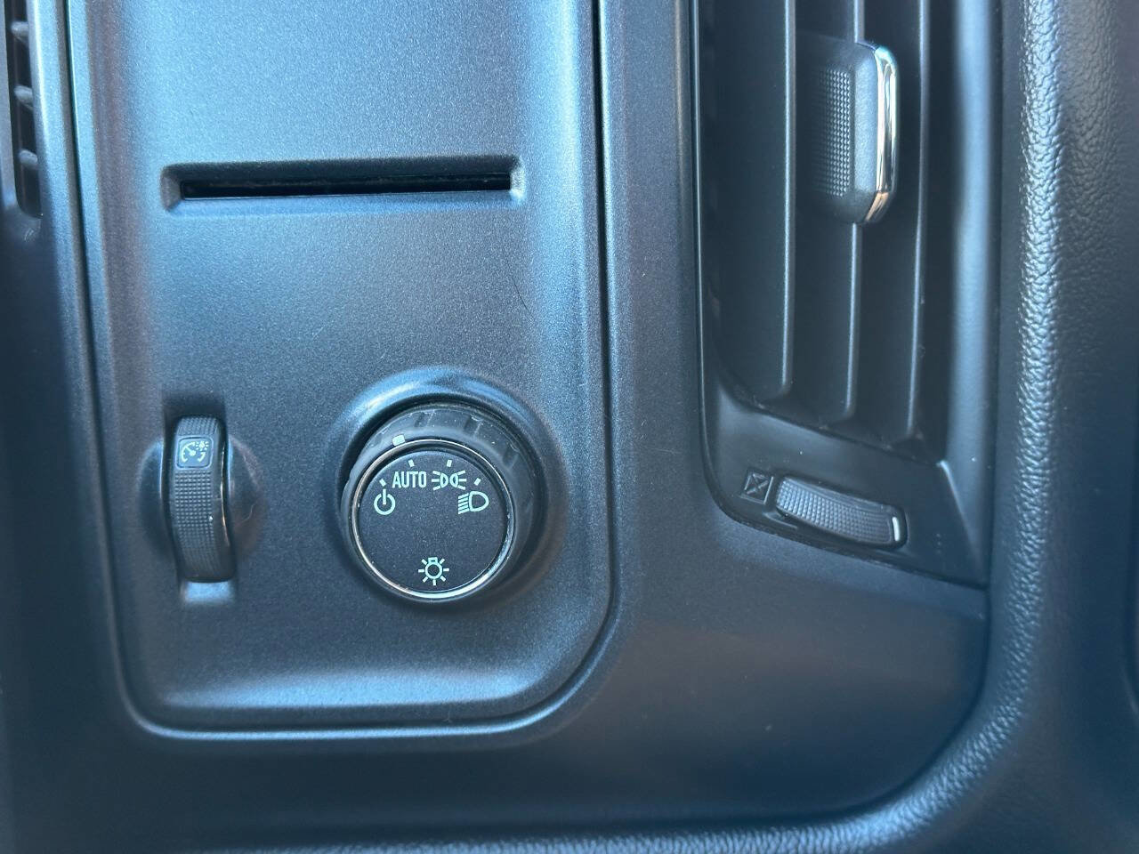 Used 2017 Chevrolet Silverado 1500 W/T w/ Trailering Package image 23