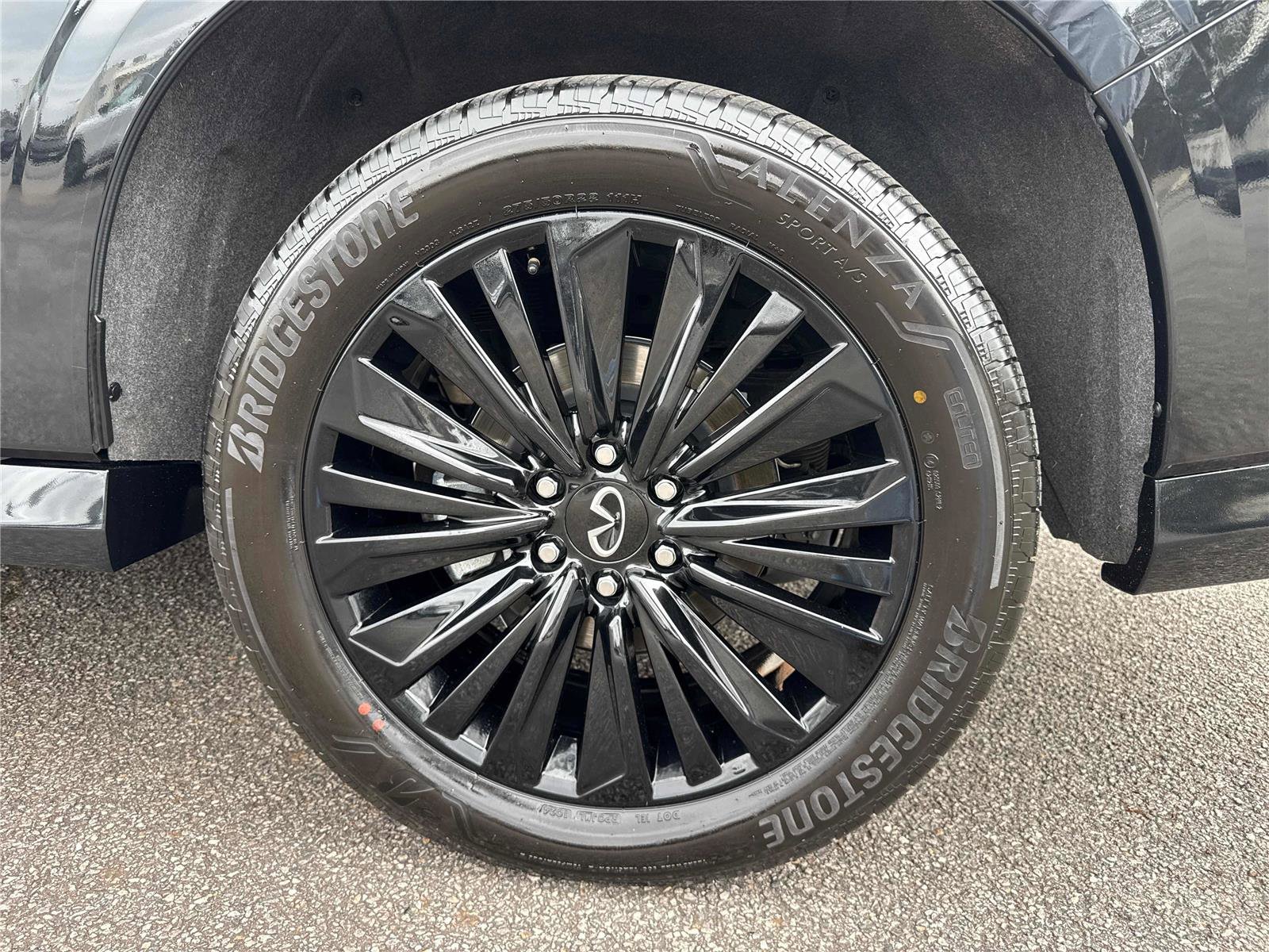 Certified 2025 INFINITI QX80 Sensory image 33