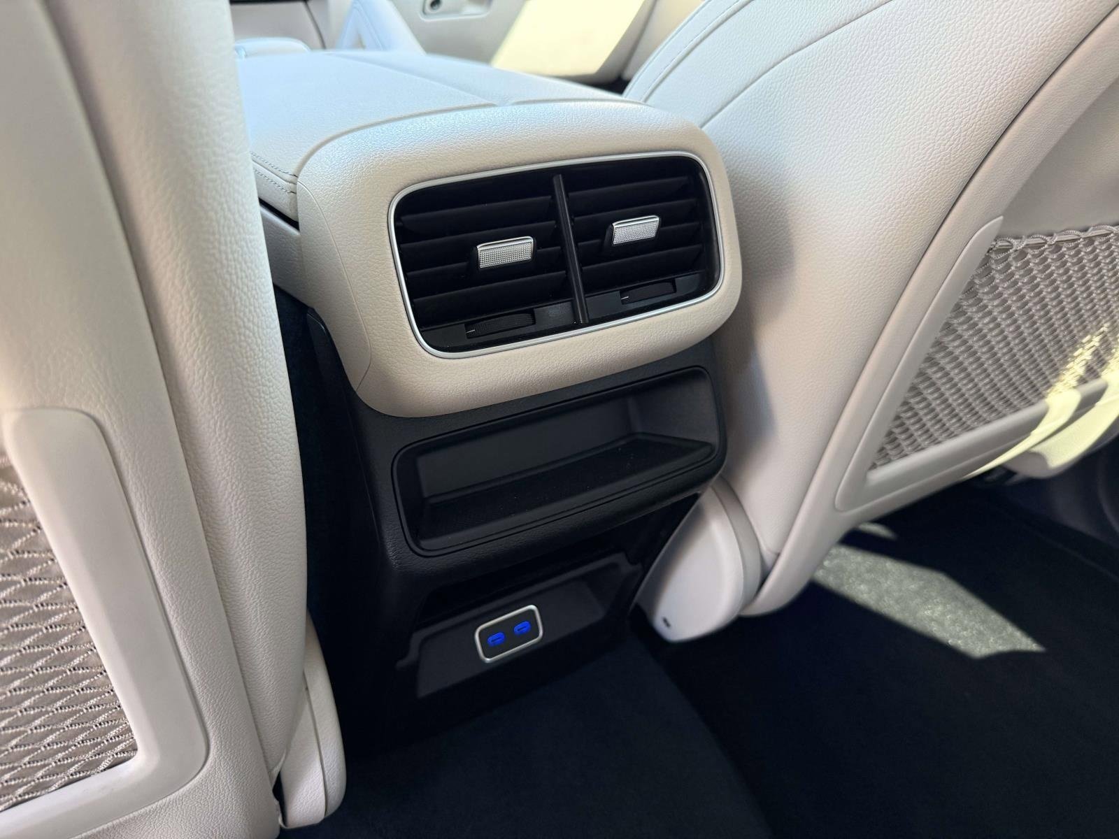 Used 2025 Mercedes-Benz GLE 450e 4MATIC image 38