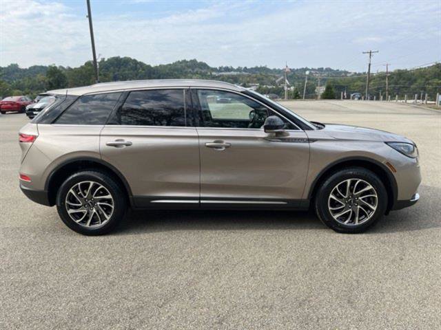 Used 2020 Lincoln Corsair AWD w/ Equipment Group 101A image 5