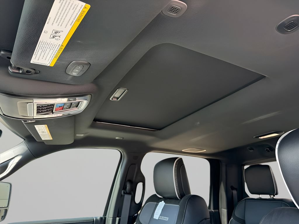New 2026 RAM 2500 Laramie w/ Night Edition AWD/4WD image 31