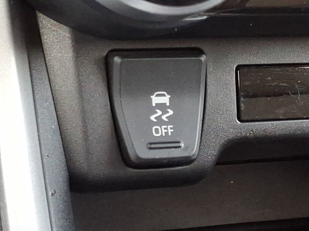 Used 2024 Toyota RAV4 LE image 23