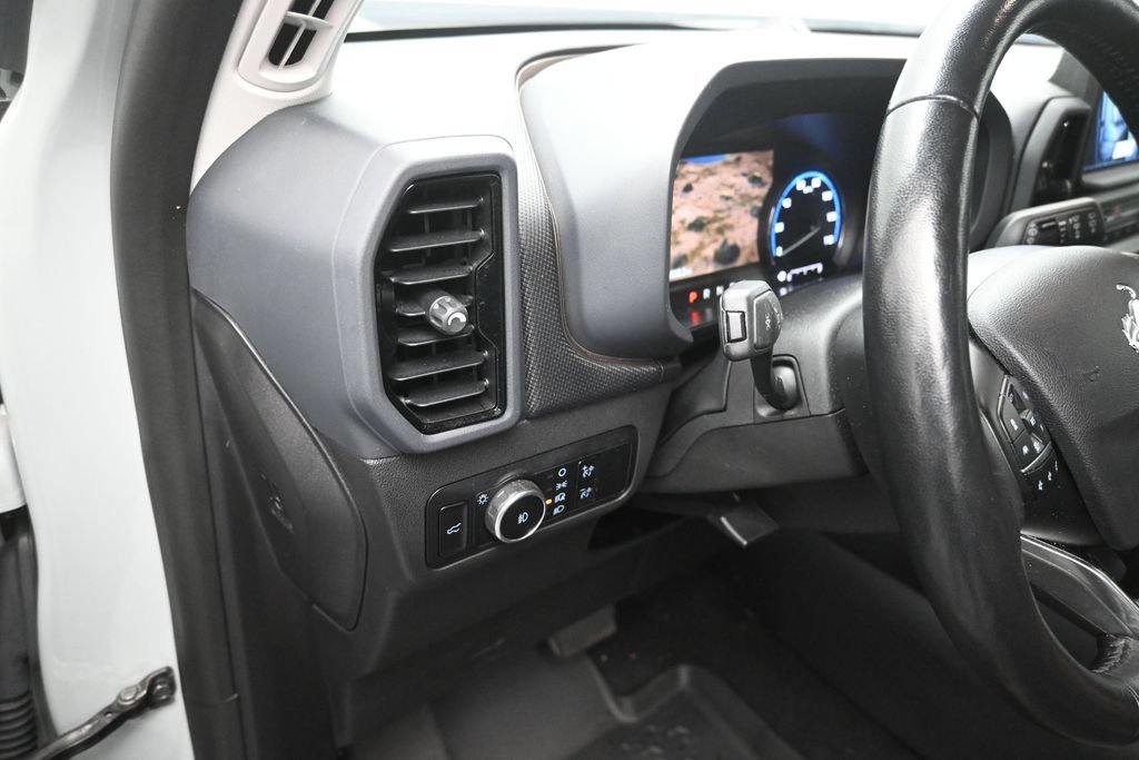 Used 2023 Ford Bronco Sport Outer Banks w/ Tech Package AWD/4WD image 13