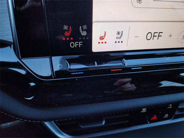 New 2026 Volkswagen Atlas Cross Sport SE image 14