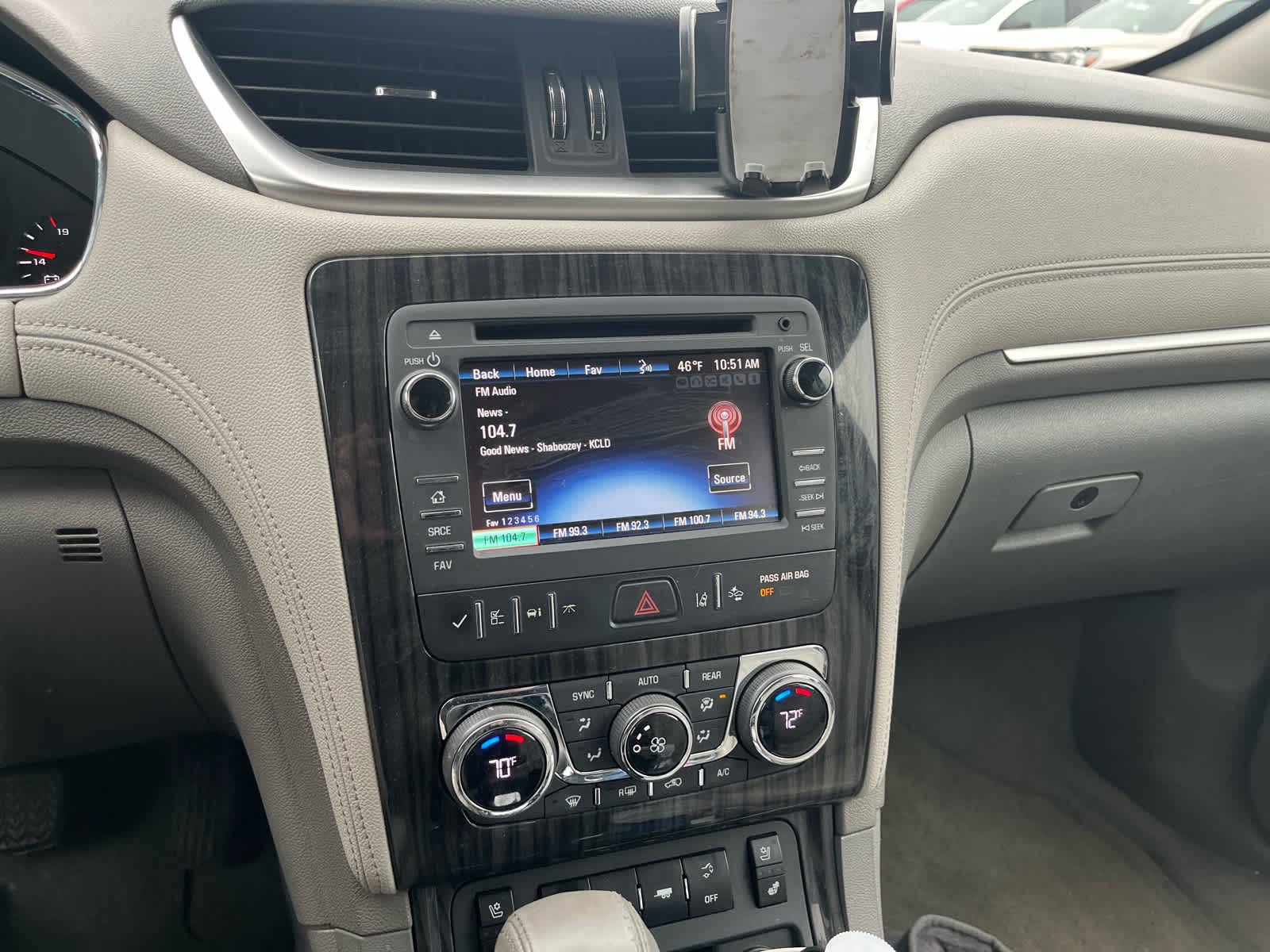 Used 2014 Chevrolet Traverse LTZ AWD/4WD image 9