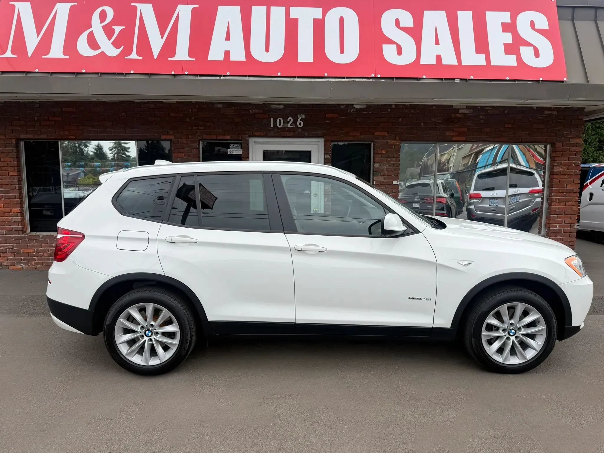 Used 2013 BMW X3 xDrive28i w/ Premium Pkg AWD/4WD image 2