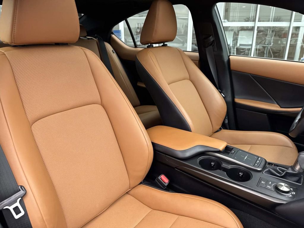 Used 2024 Lexus IS 350 F Sport w/ Accessory Package image 11