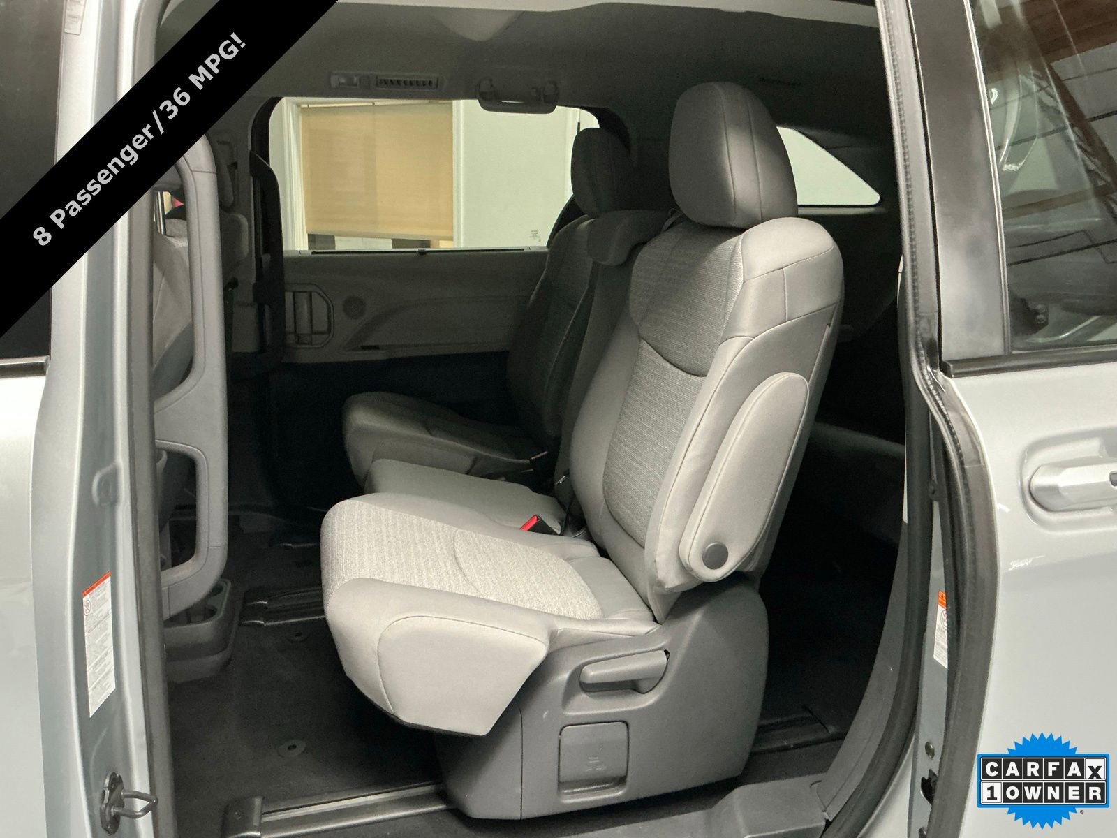 Used 2021 Toyota Sienna LE image 19