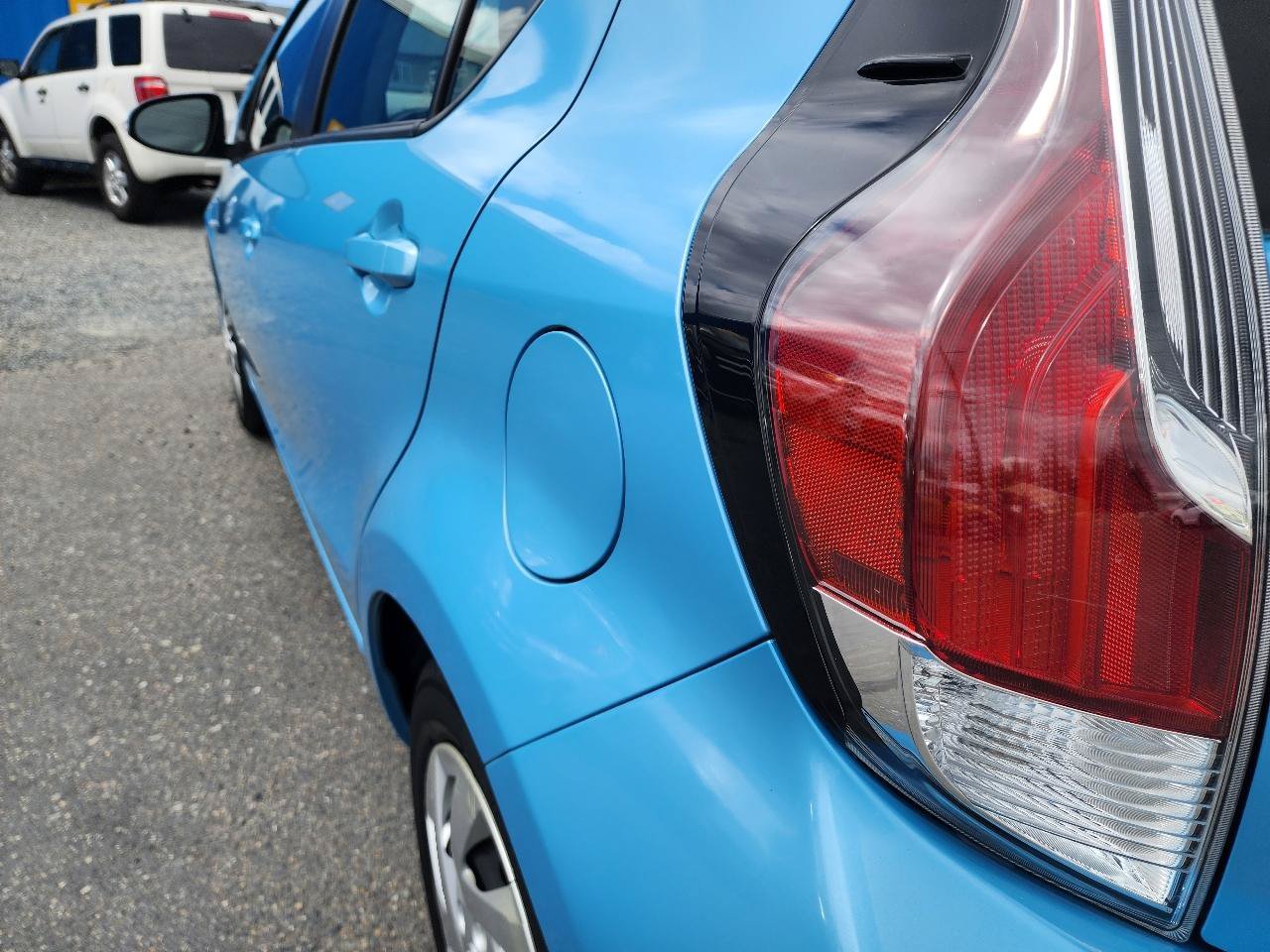 Used 2015 Toyota Prius C Two FWD image 34