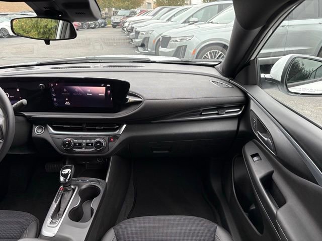 Certified 2024 Buick Envista Preferred image 19