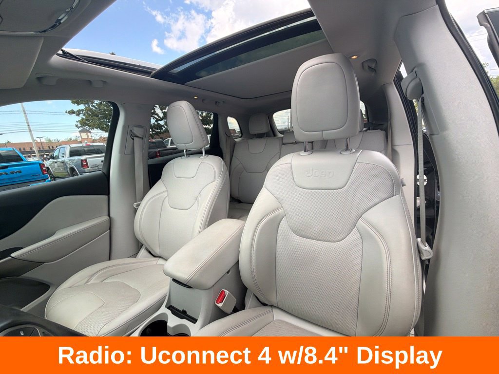 Used 2021 Jeep Cherokee Limited AWD/4WD image 6