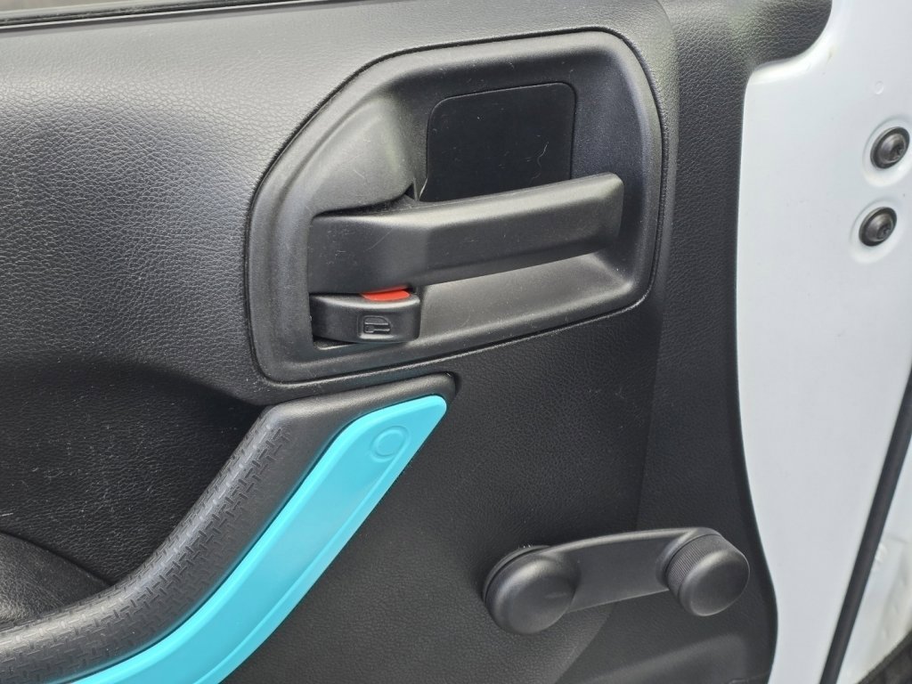 Used 2017 Jeep Wrangler Unlimited Sport w/ Connectivity Group image 20