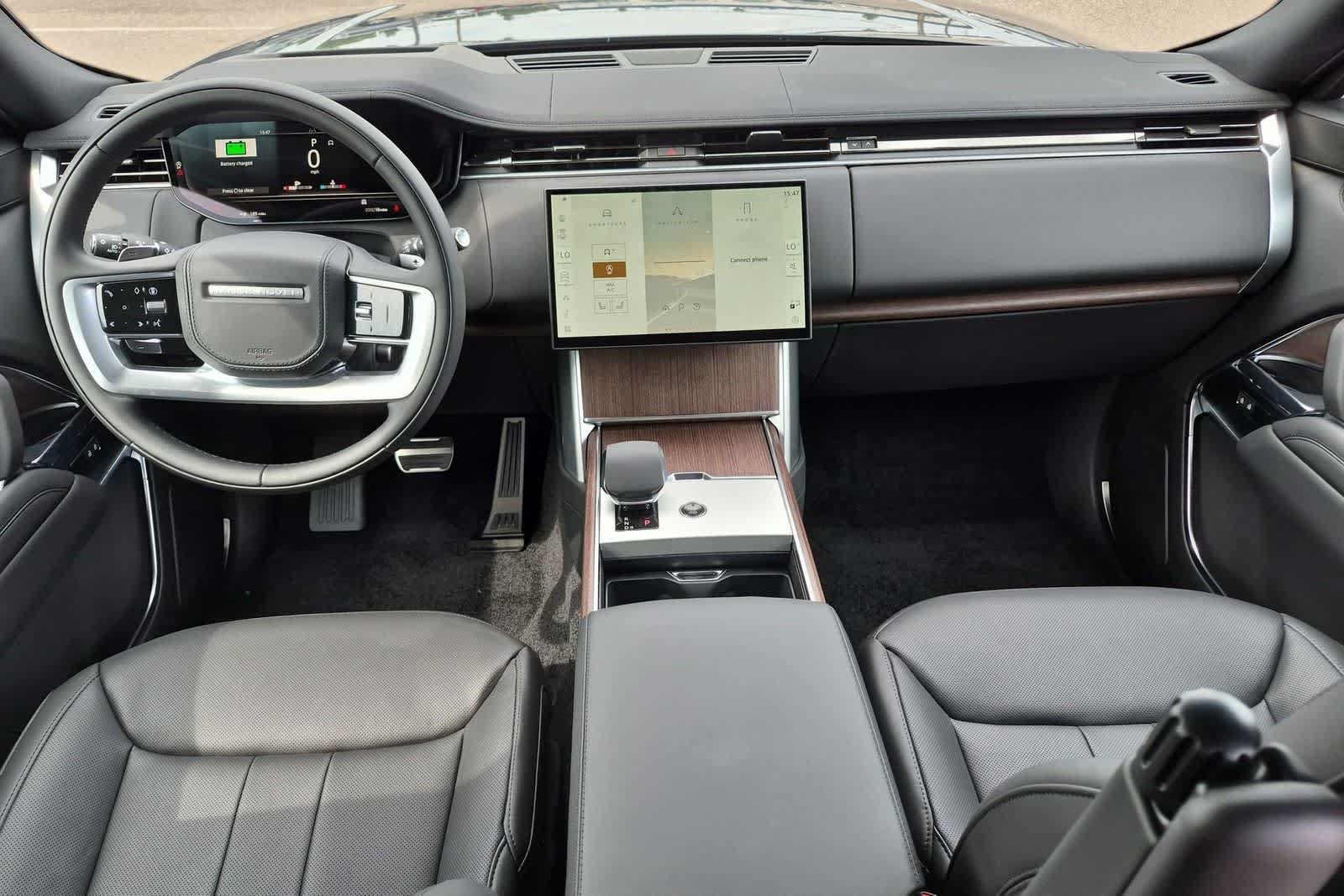 New 2026 Land Rover Range Rover Long Wheelbase SE AWD/4WD image 15