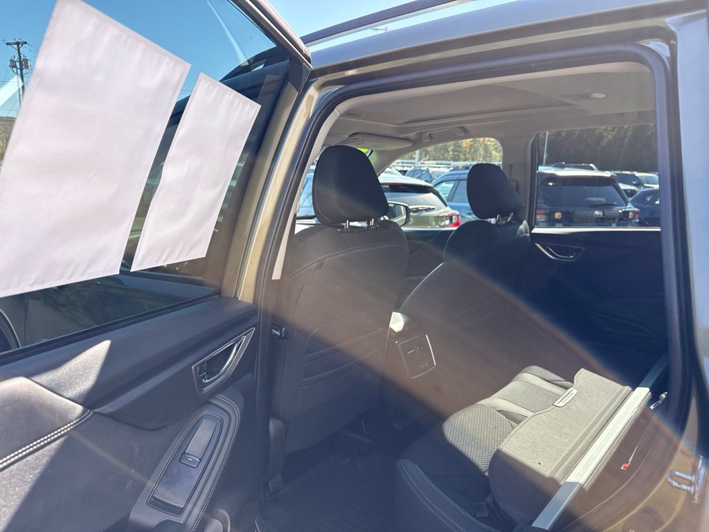 Used 2022 Subaru Forester Premium AWD/4WD image 17