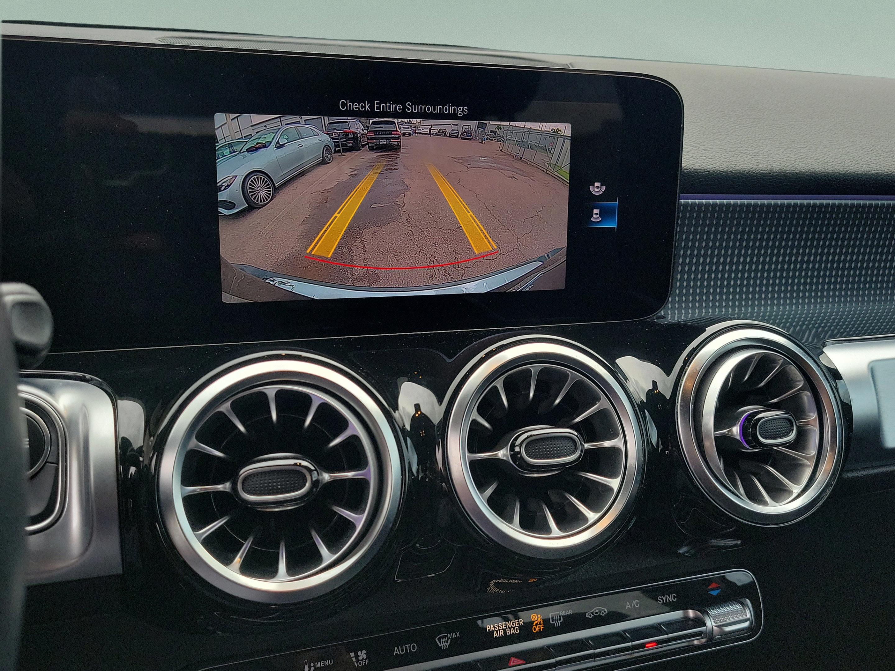 Certified 2022 Mercedes-Benz GLB 250 image 28