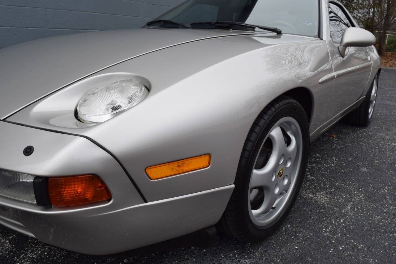 Used 1993 Porsche 928 GTS RWD image 3