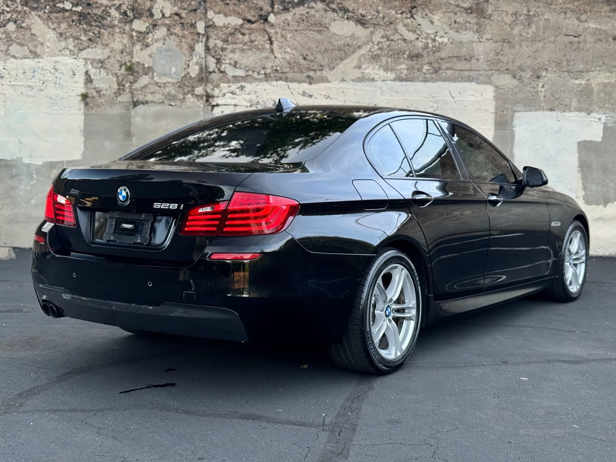 Used 2016 BMW 528i Sedan RWD image 5