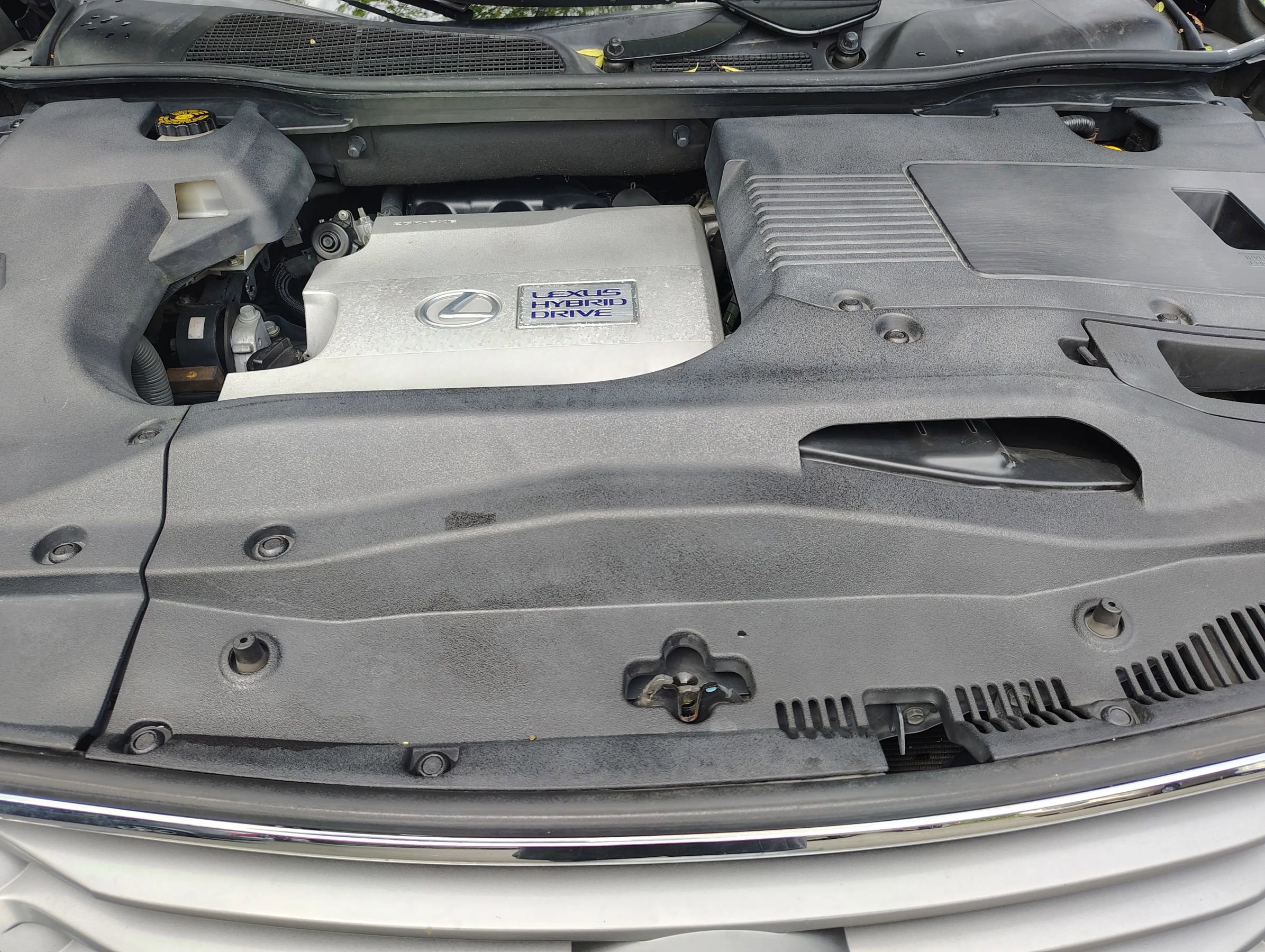 Used 2013 Lexus RX 450h AWD w/ Navigation Pkg image 32