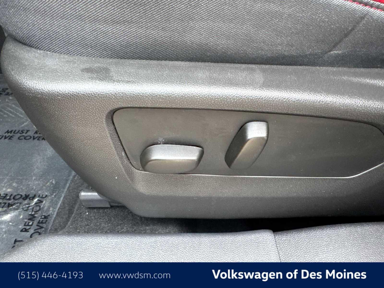 Used 2023 Buick Envision Essence w/ Sport Touring Package image 24