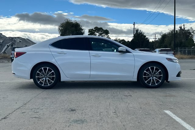 Used 2016 Acura TLX V6 FWD image 3