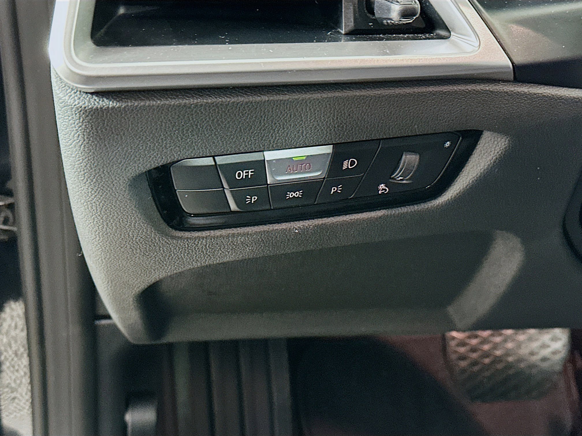 Used 2025 BMW i4 eDrive40 image 17