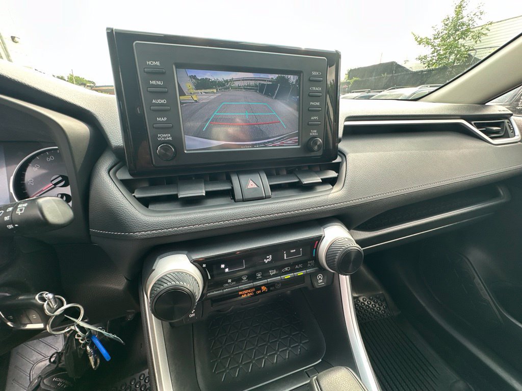 Used 2019 Toyota RAV4 LE w/ All Weather Liner Package AWD/4WD image 21