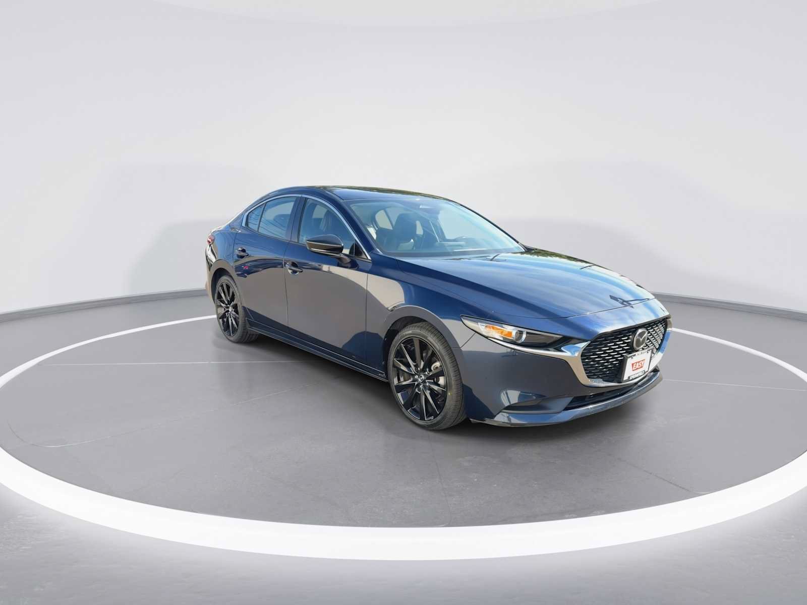 Used 2024 MAZDA MAZDA3 s FWD image 2