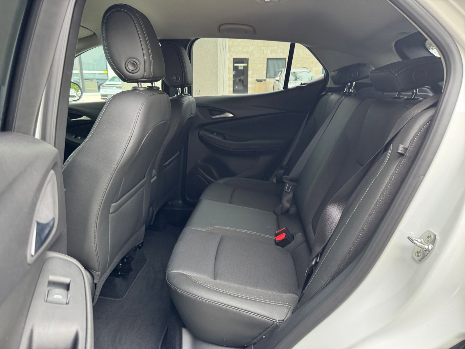 Used 2025 Buick Encore GX Preferred FWD image 25