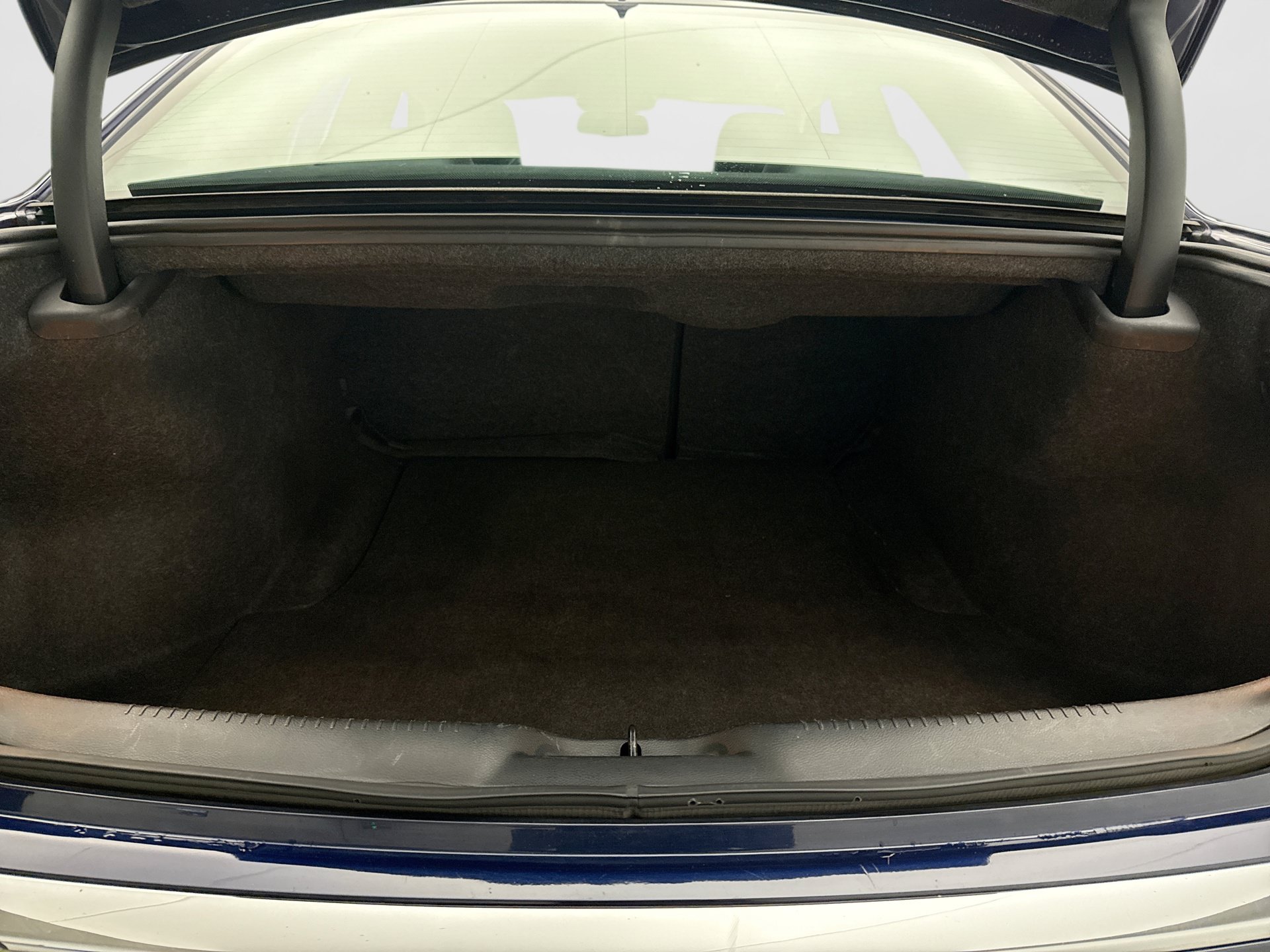 Used 2017 Chrysler 300 Limited AWD/4WD image 18