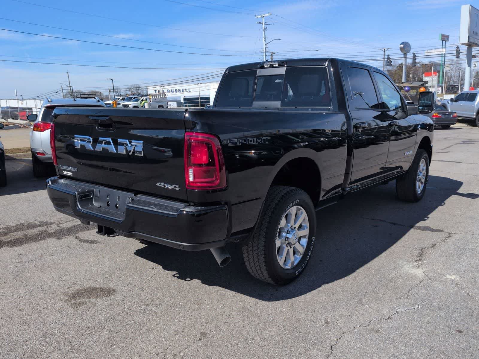 New 2026 RAM 2500 Laramie w/ Sport Appearance Package AWD/4WD image 8