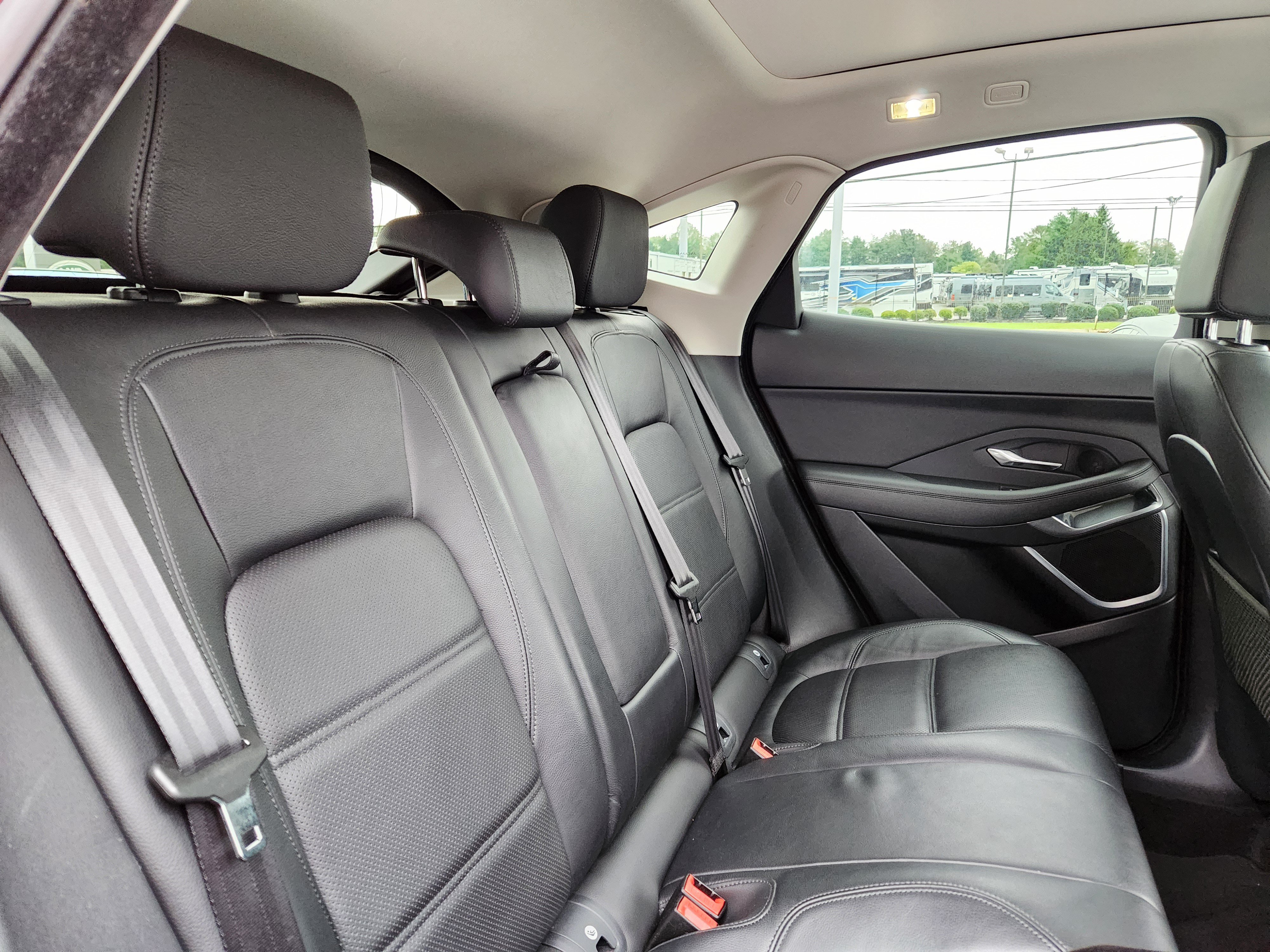 Used 2020 Jaguar E-PACE SE AWD/4WD image 15