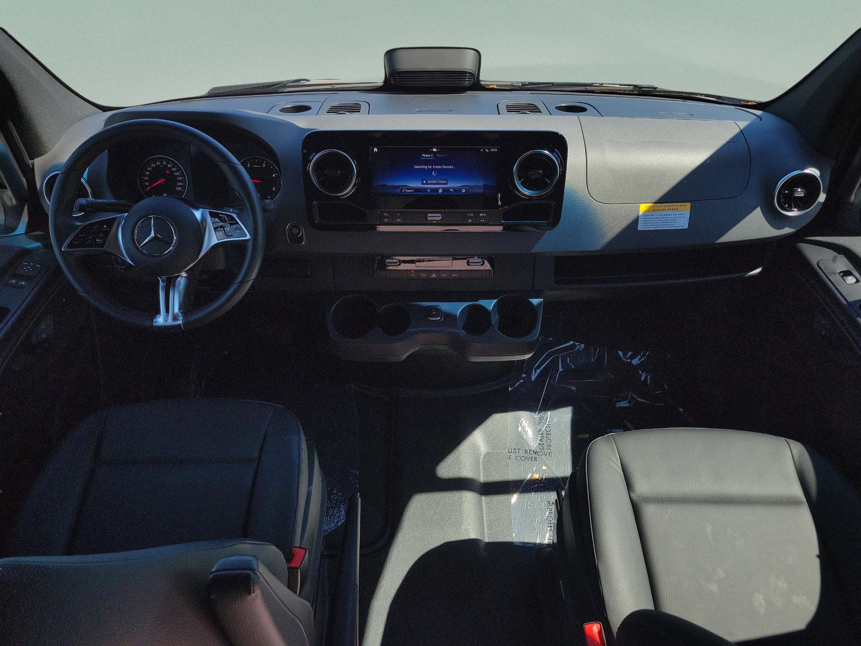 Used 2025 Mercedes-Benz Sprinter 2500 image 19