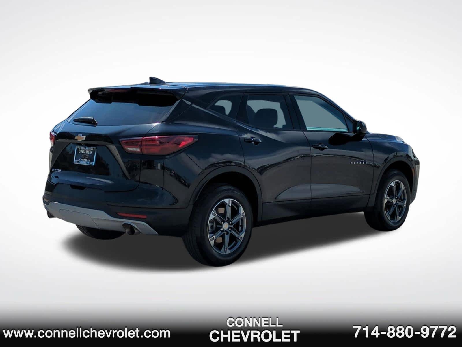 Used 2025 Chevrolet Blazer LT FWD image 5