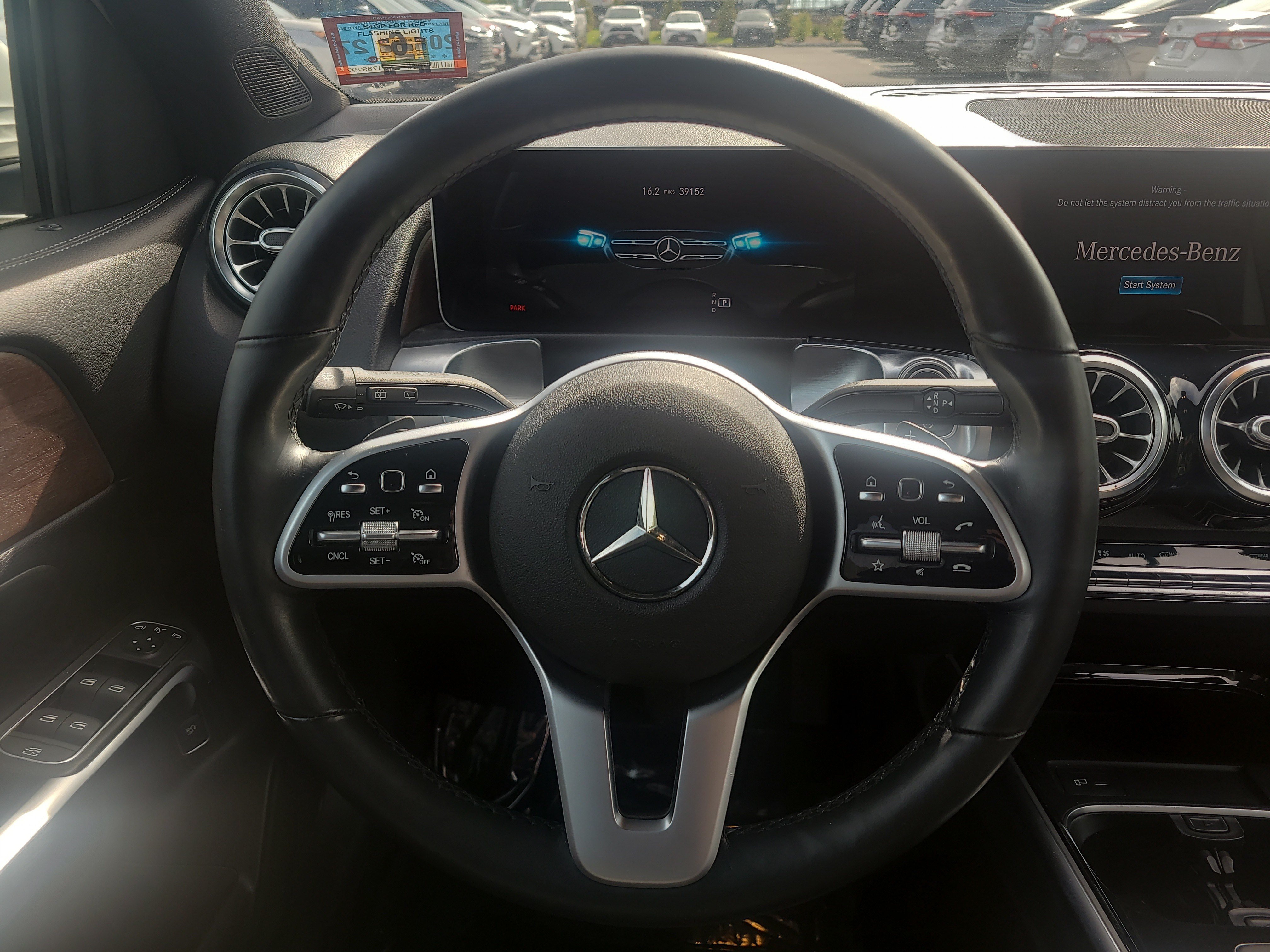 Used 2020 Mercedes-Benz GLB 250 4MATIC image 21