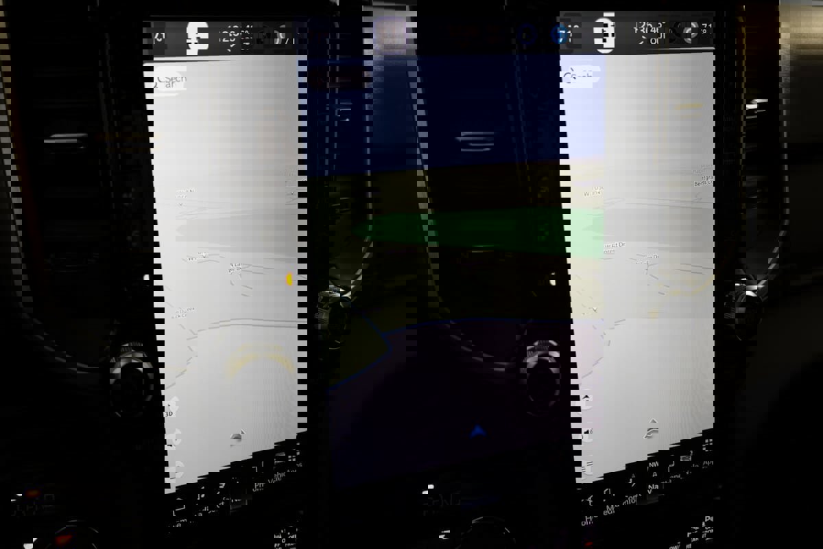 Used 2024 RAM 2500 Big Horn w/ Sport Appearance Package image 8