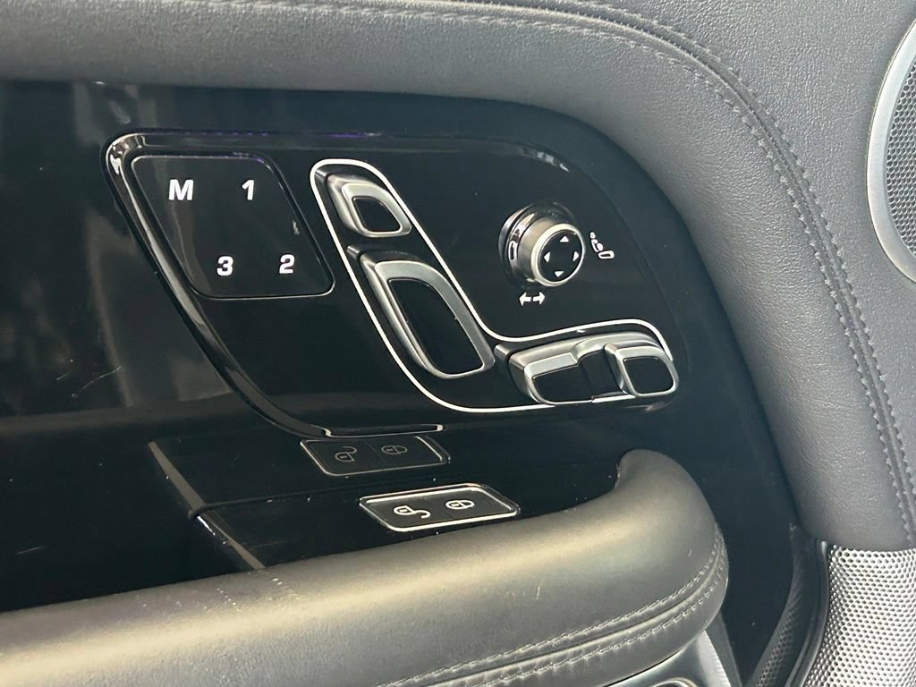 Used 2019 Land Rover Range Rover Supercharged AWD/4WD image 44