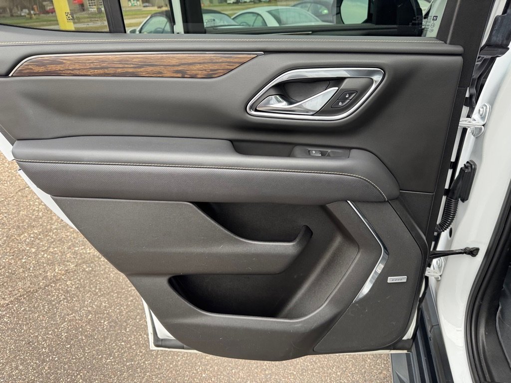 Used 2023 Chevrolet Tahoe Premier w/ Premium Package 2 image 23