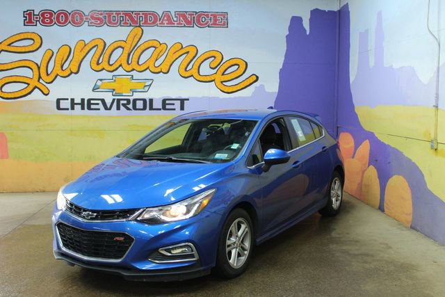 Used 2018 Chevrolet Cruze LT w/ RS Package FWD image 2