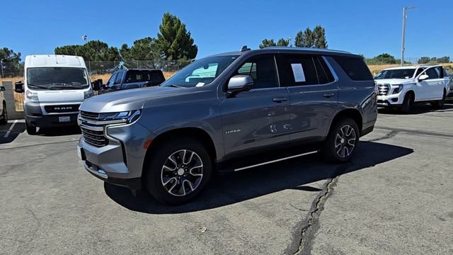 Used 2022 Chevrolet Tahoe LT w/ Luxury Package AWD/4WD image 4