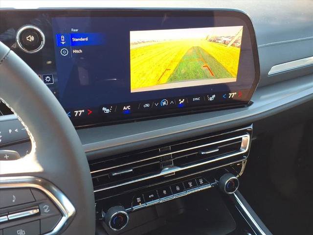 New 2026 Chevrolet Traverse LT image 16