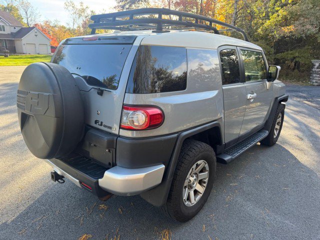 Used 2014 Toyota FJ Cruiser 4WD w/ Upgrade Package image 9