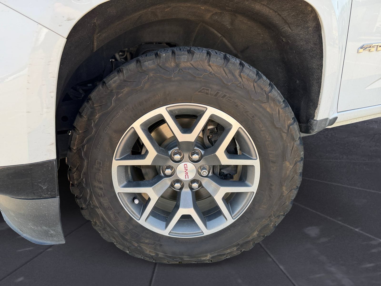 Used 2022 GMC Canyon AT4 w/ Trailering Package AWD/4WD image 13