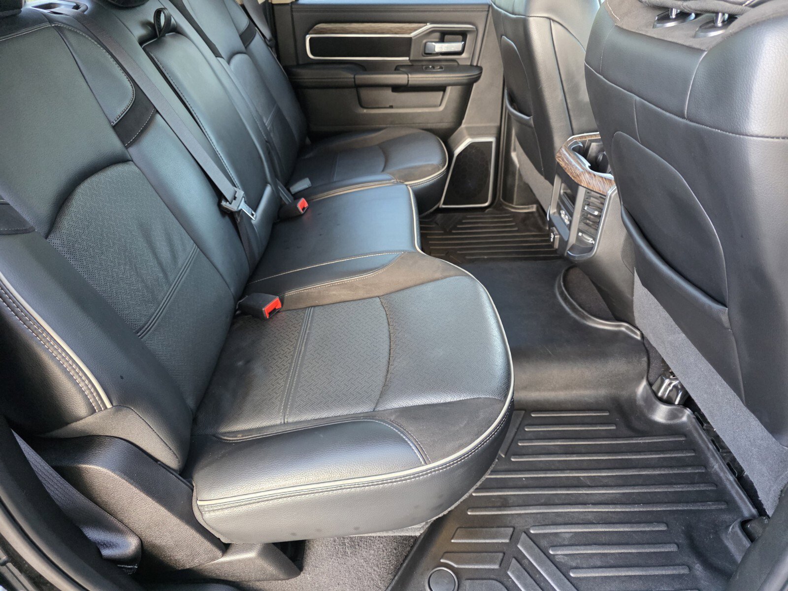 Used 2021 RAM 3500 Laramie AWD/4WD image 5