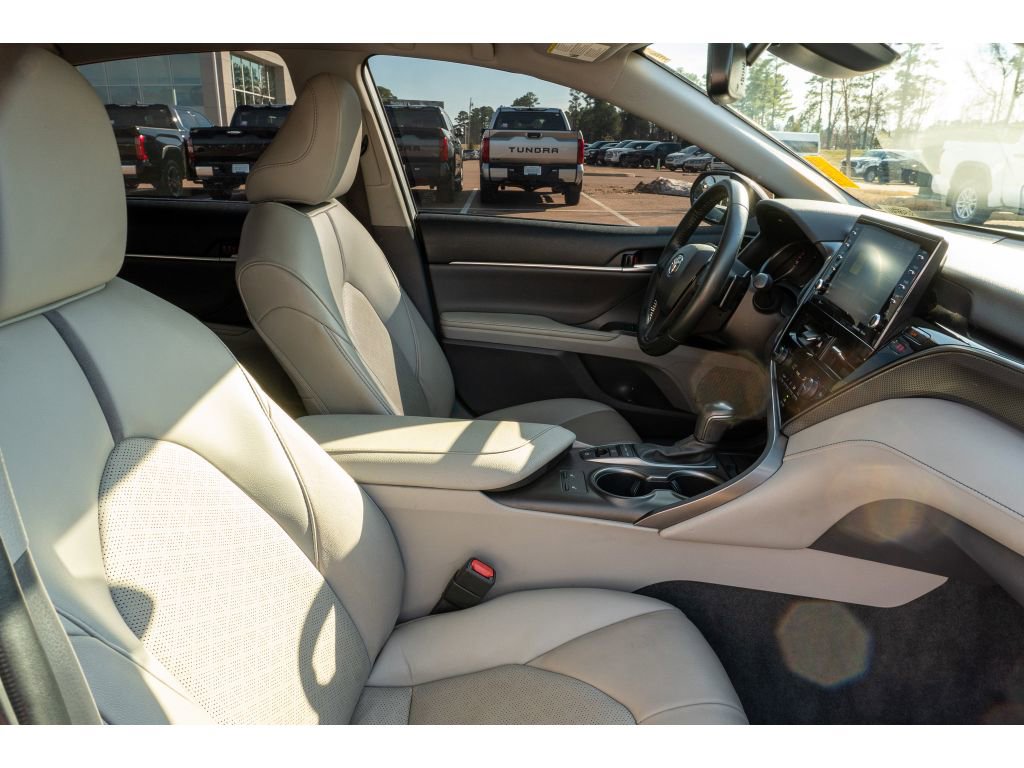 Used 2024 Toyota Camry XSE image 16