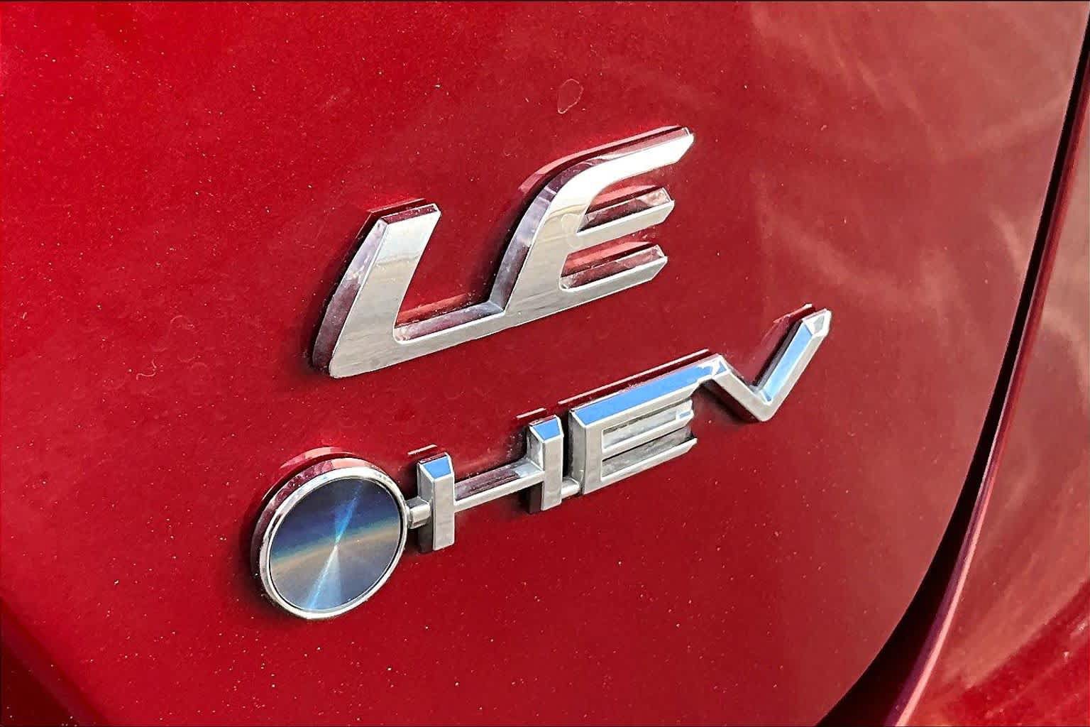 Used 2025 Toyota Corolla LE FWD image 10