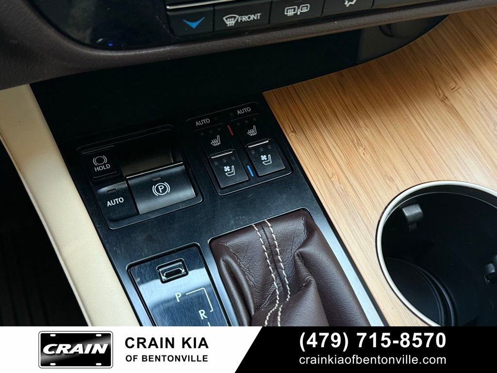 Used 2018 Lexus RX 350L Premium w/ Premium Package AWD/4WD image 19