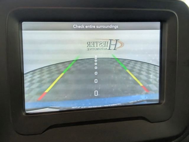 Used 2020 Jeep Renegade Latitude FWD image 19